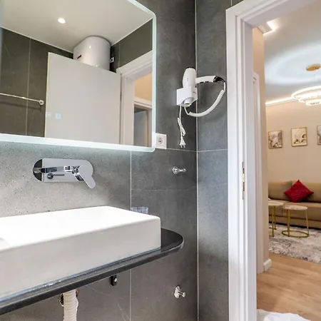 Portside Luxury